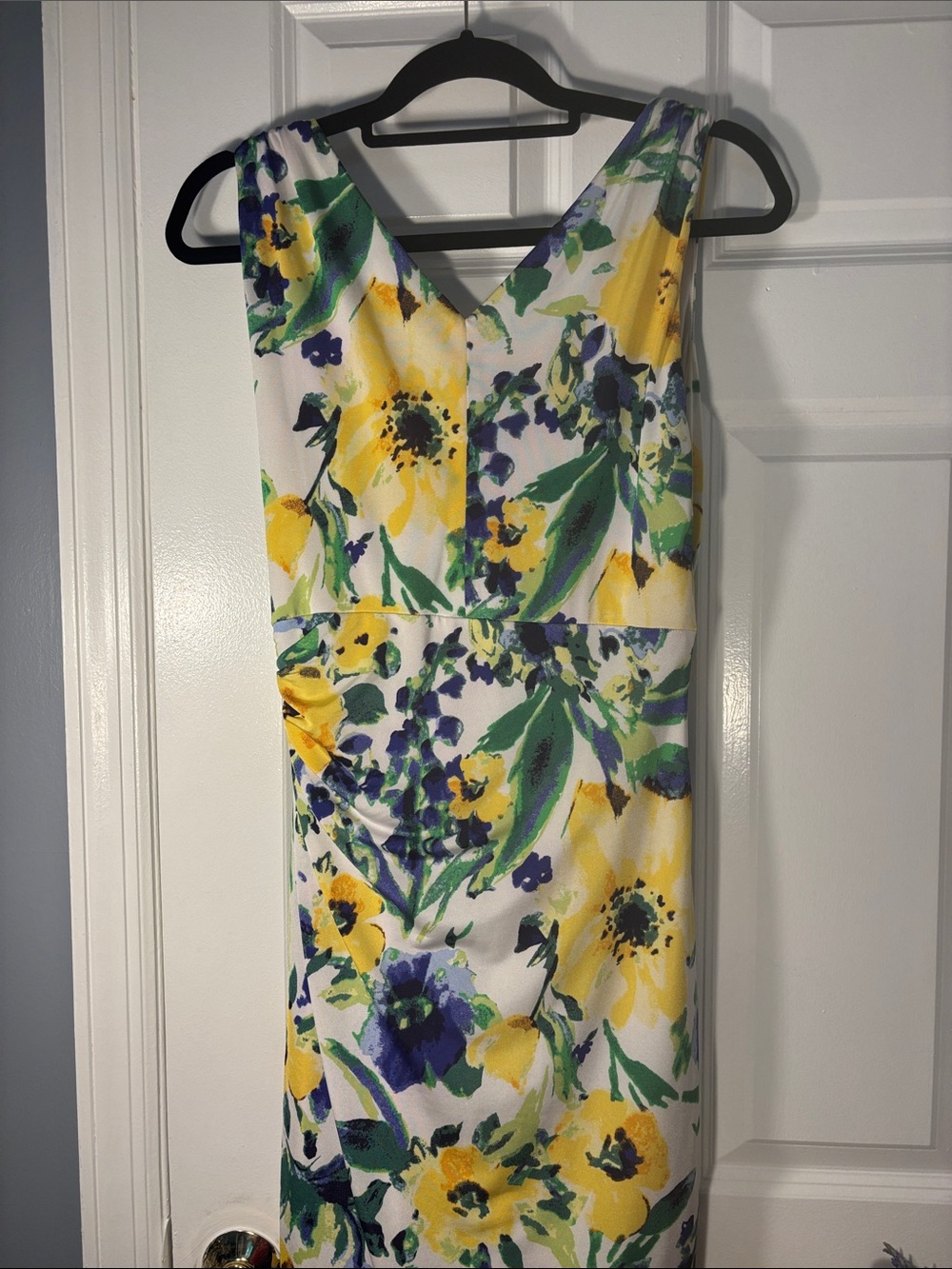 Floral V-Neck Sleeveless Dress - White with Yellow & Blue - Picture 5 of 6